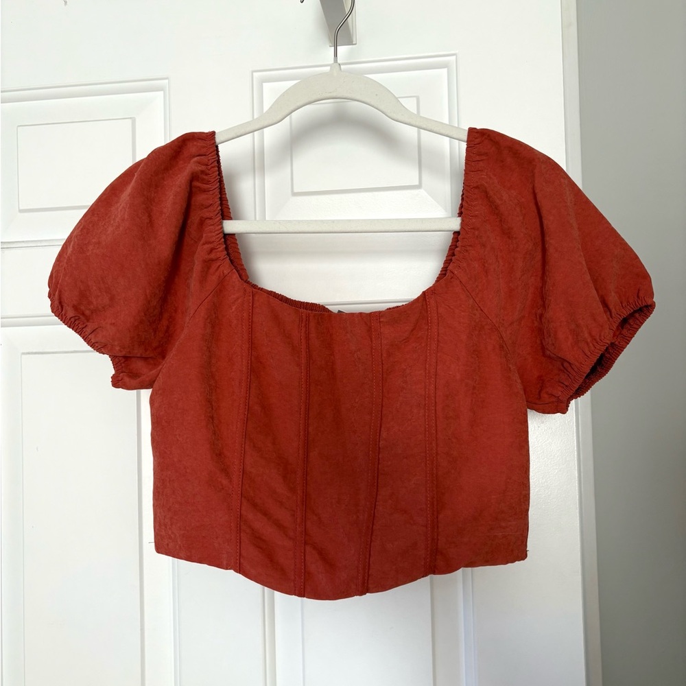Cropped Puff Shoulder Top